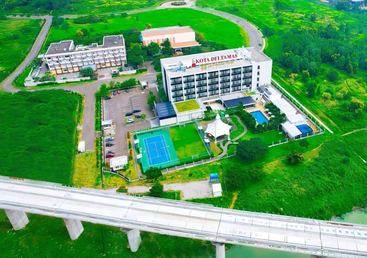 Le Premier Hotel Deltamas Cikarang Ngoại thất bức ảnh