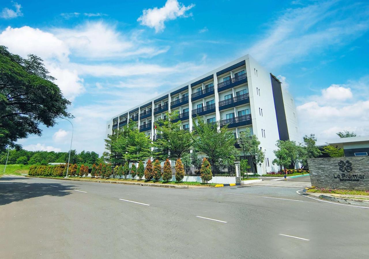 Le Premier Hotel Deltamas Cikarang Ngoại thất bức ảnh