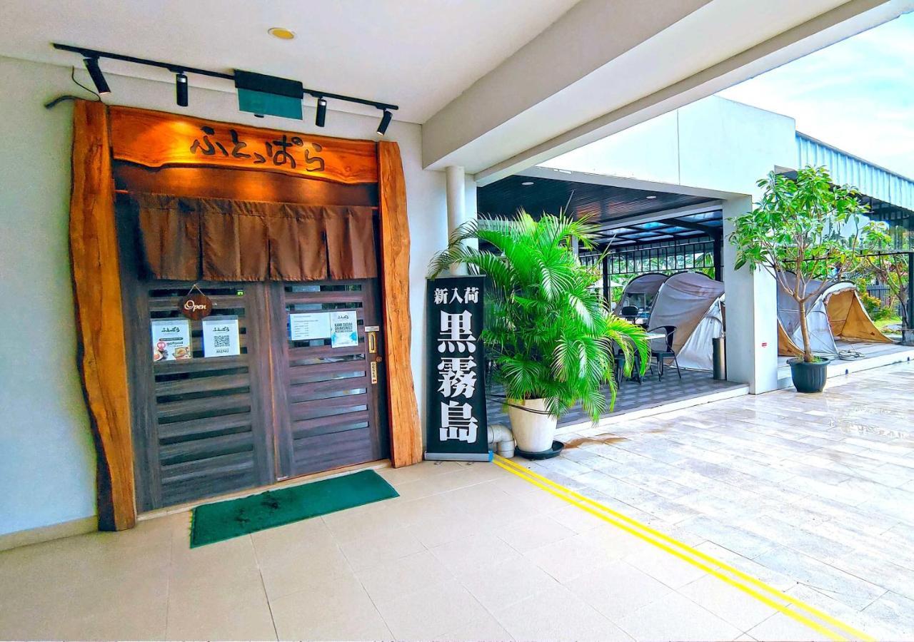 Le Premier Hotel Deltamas Cikarang Ngoại thất bức ảnh