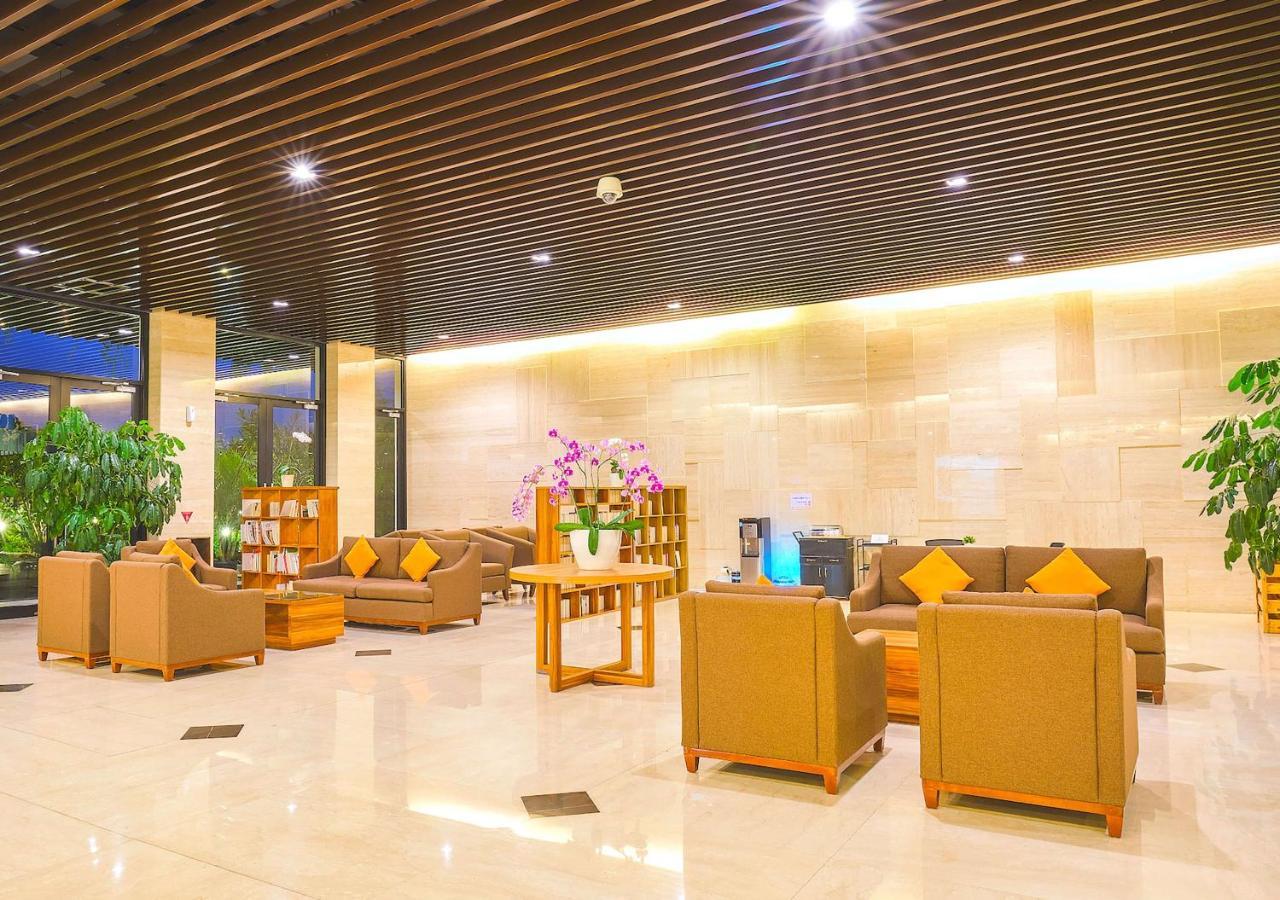 Le Premier Hotel Deltamas Cikarang Ngoại thất bức ảnh