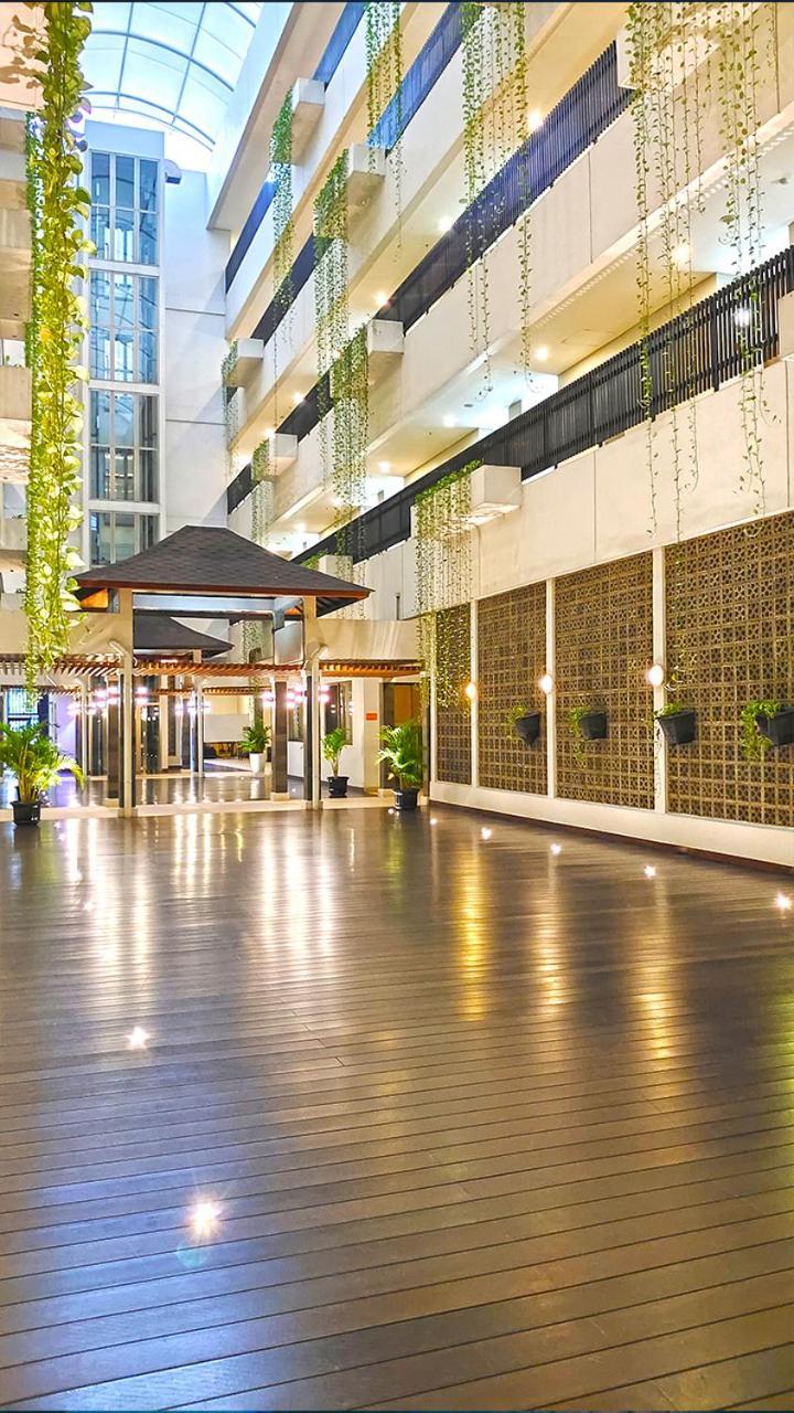 Le Premier Hotel Deltamas Cikarang Ngoại thất bức ảnh